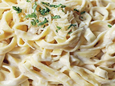 Fettuccine Alfredo Pasta