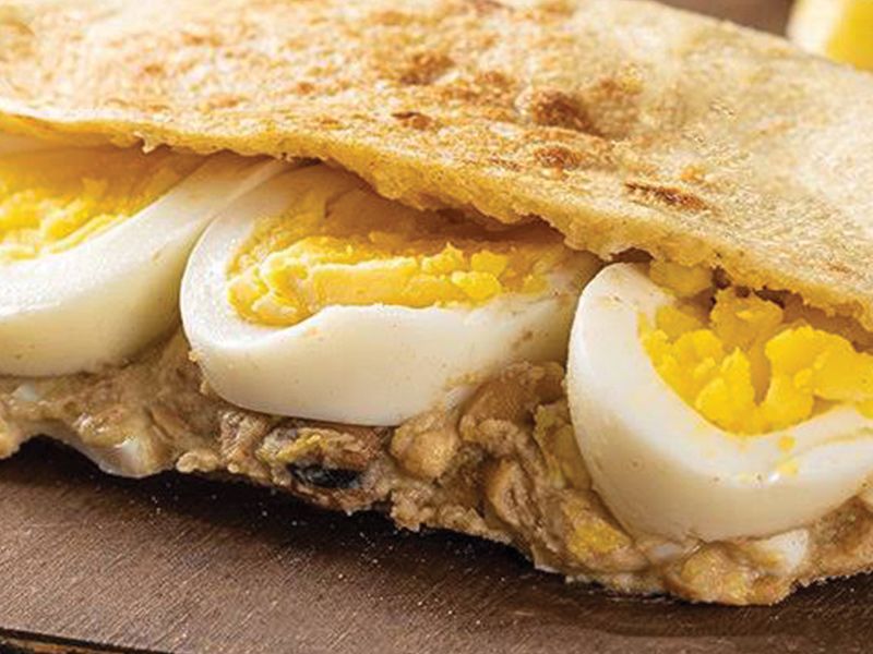 Foul With Eggs Sandwich