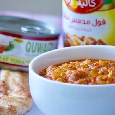 فول مع تونة