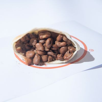 فول مع ساندويتش الزبدة