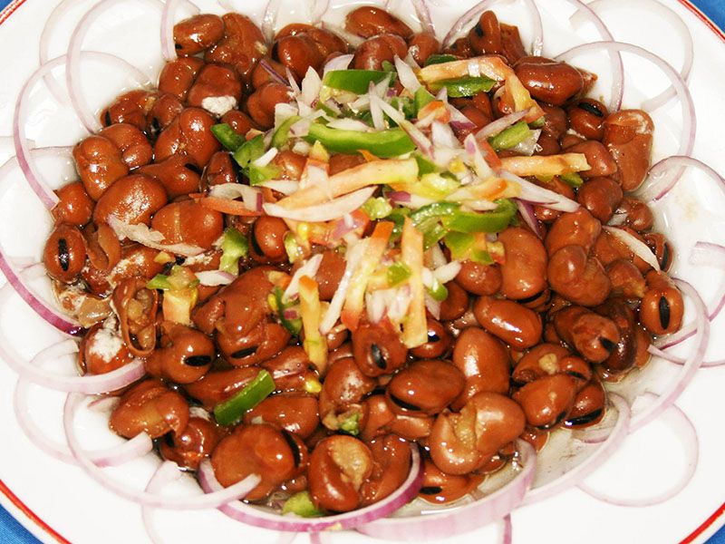 Fava beans with flaxseed oil