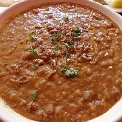 Fava beans with sauce