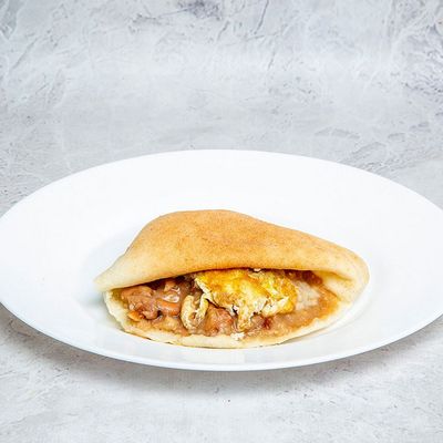 Foul Omelette Sandwich