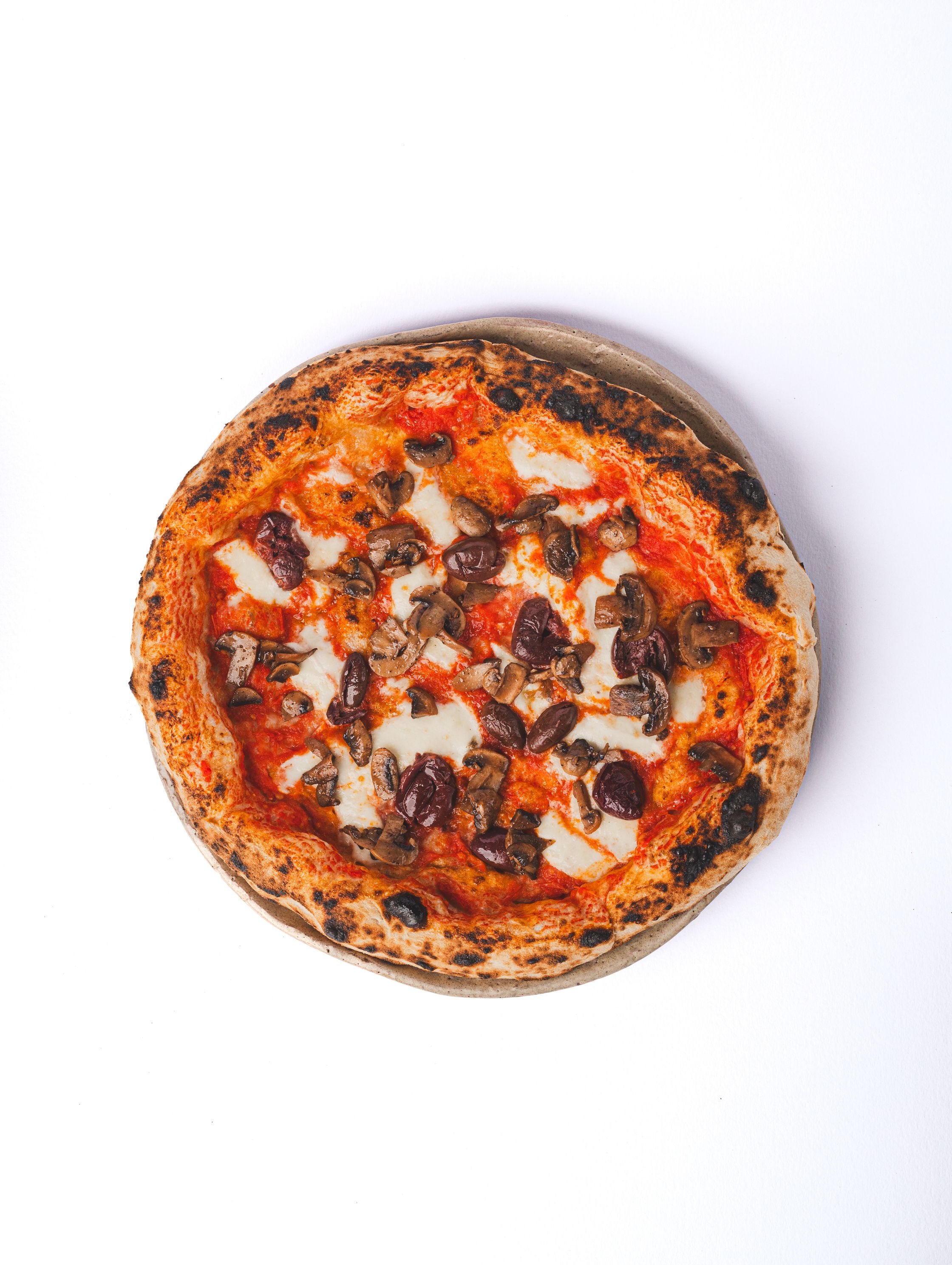 al funghi pizza