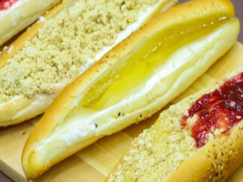 Qeshta With Honey Sandwich