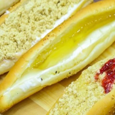Qeshta With Honey Sandwich