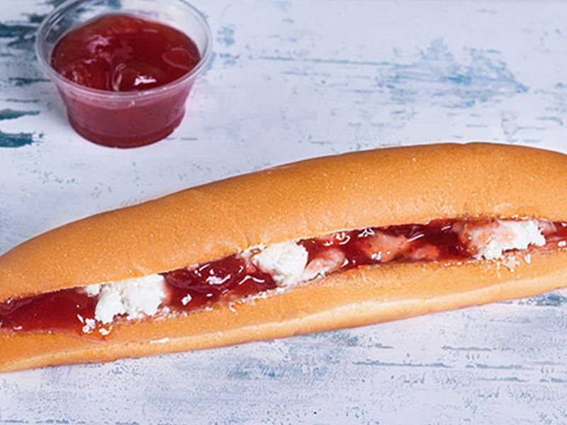 Qeshta with Jam Sandwich