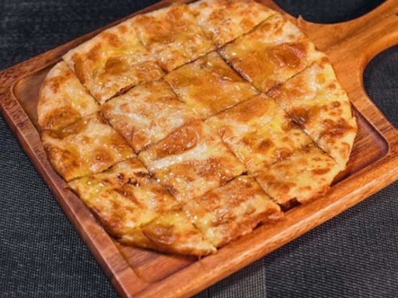 Qeshta And Honey Pie