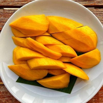 Mango pieces