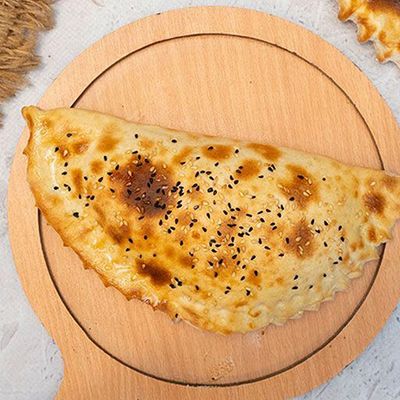Crispy (ALEXANDRIAN CALLZONE)