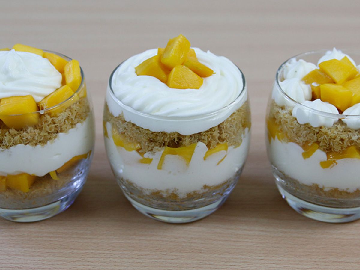 Kunafa with mango cup