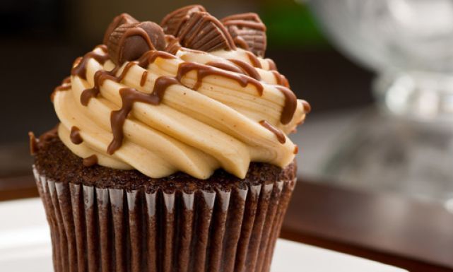 Chocolate Peanut Butter Cupcake