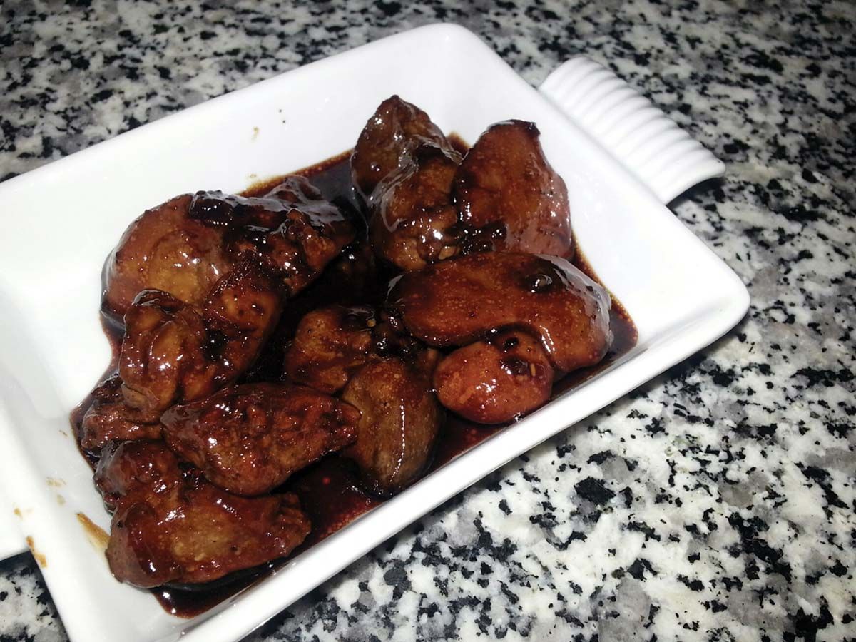 Chicken liver with pomegranate molasses