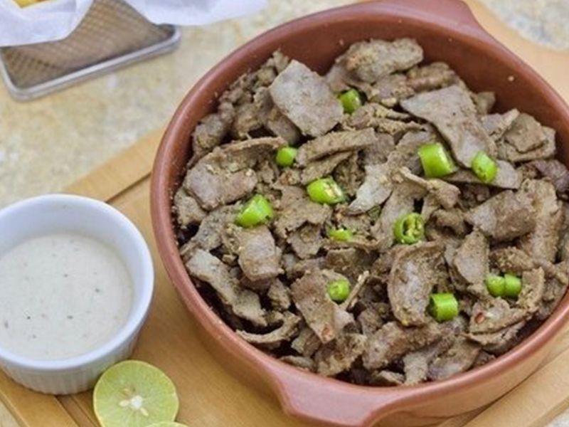 Liver With White Sauce And Rice Platter