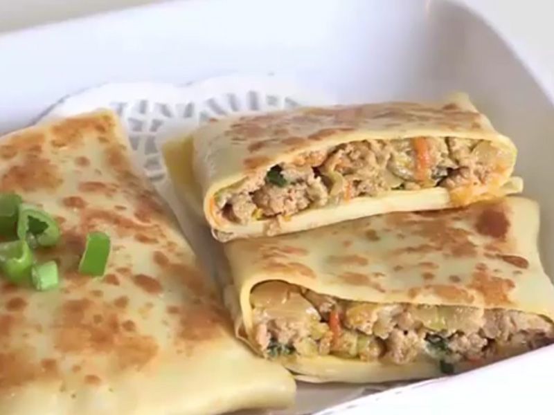 Mix Crispy Chicken And Sausage Crepe
