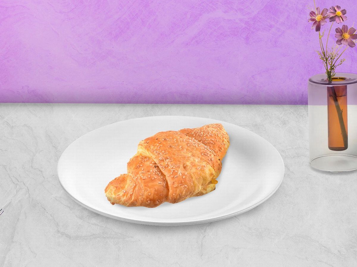 White cheese croissant 1 piece