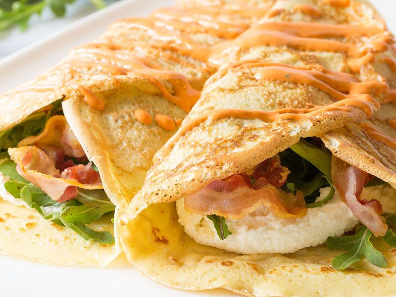 Eggs Burger Crepe