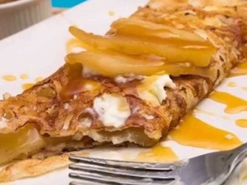 Apple With Cinnamon Crepe