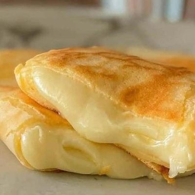 Romy cheese crepe