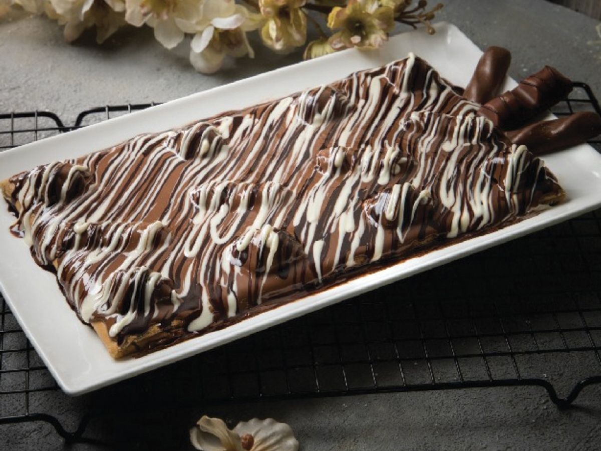 Sweet hot crepe