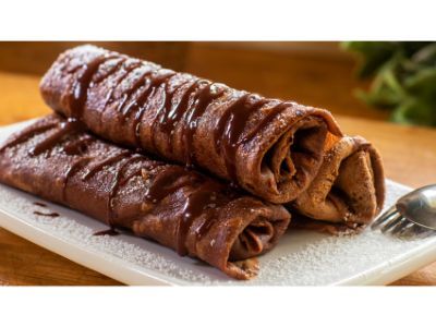 Nutella Chocolate With Nuts Crepe Roll