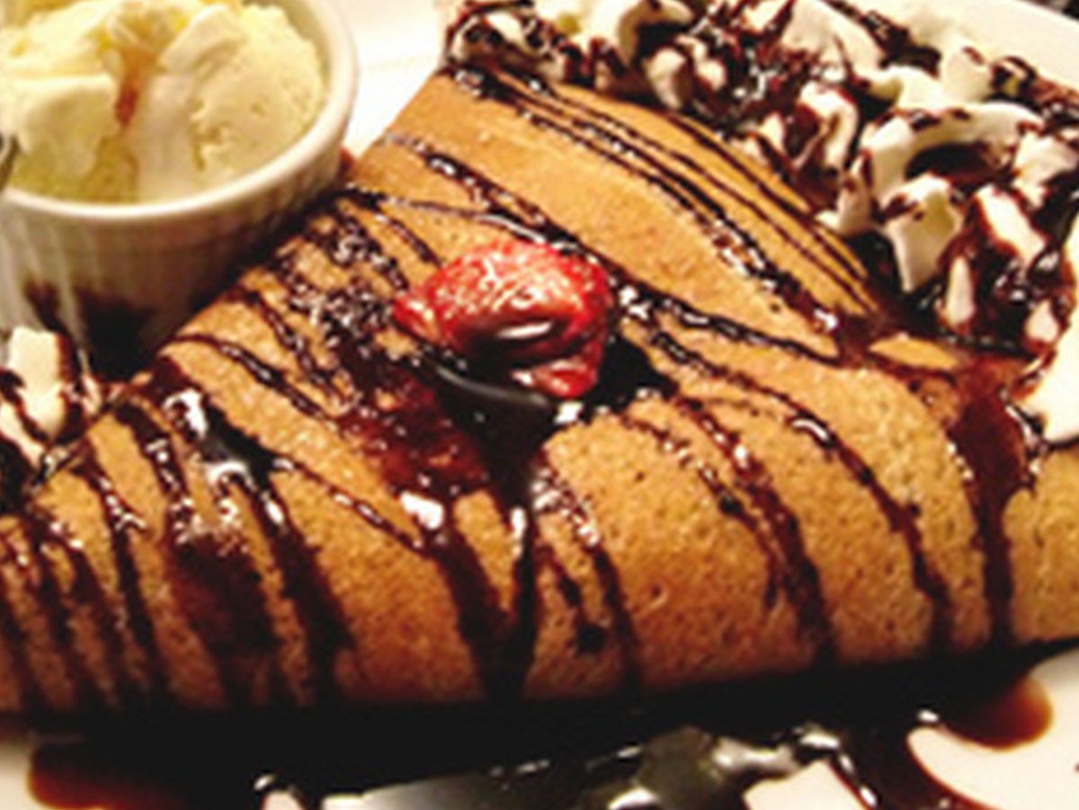 Hazelnut chocolate crepe