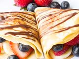 Chocolate With Fruits Cocktail Crepe
