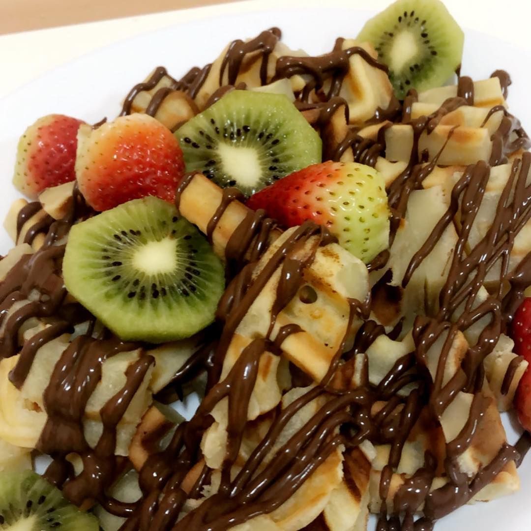 Nutella Chocolate With Fruits Crepe