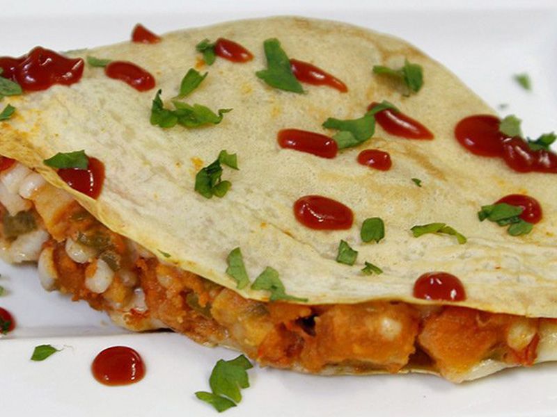 Shish Tawook With Chicken Strips Crepe
