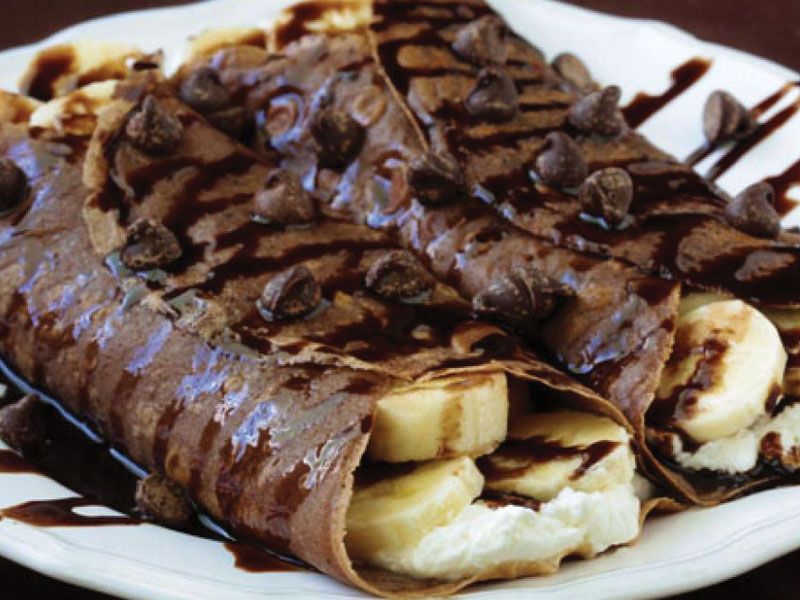 Glamour Chocolate With Banana Crepe