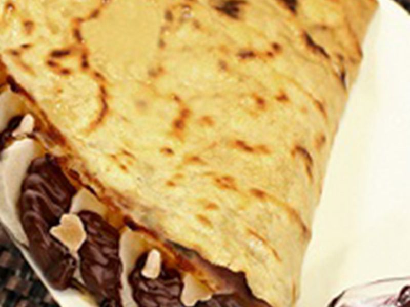 Chocolate With Nuts Crepe