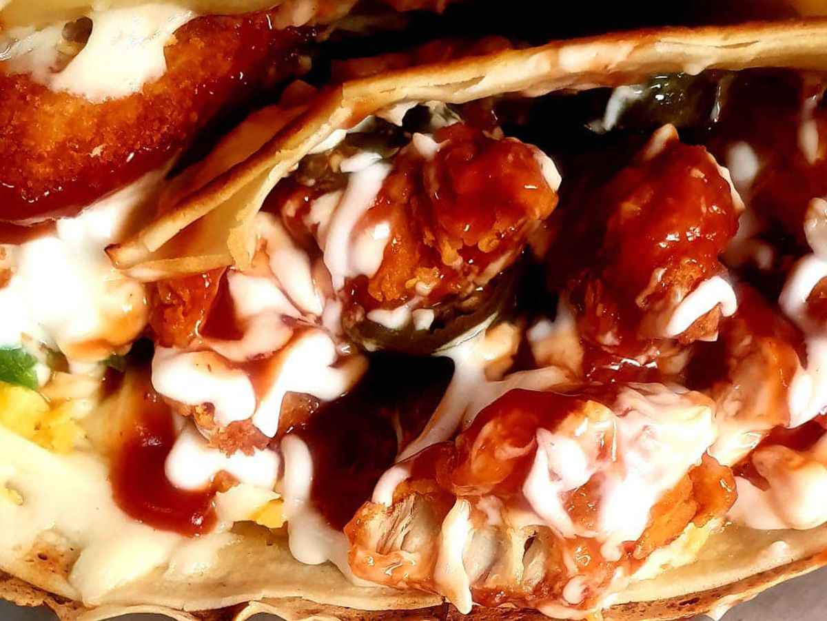 Chicken fajita crepe