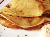 Qeshta and honey Crepe