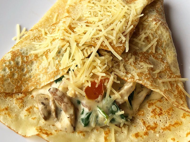 Crabs With Caviar Crepe