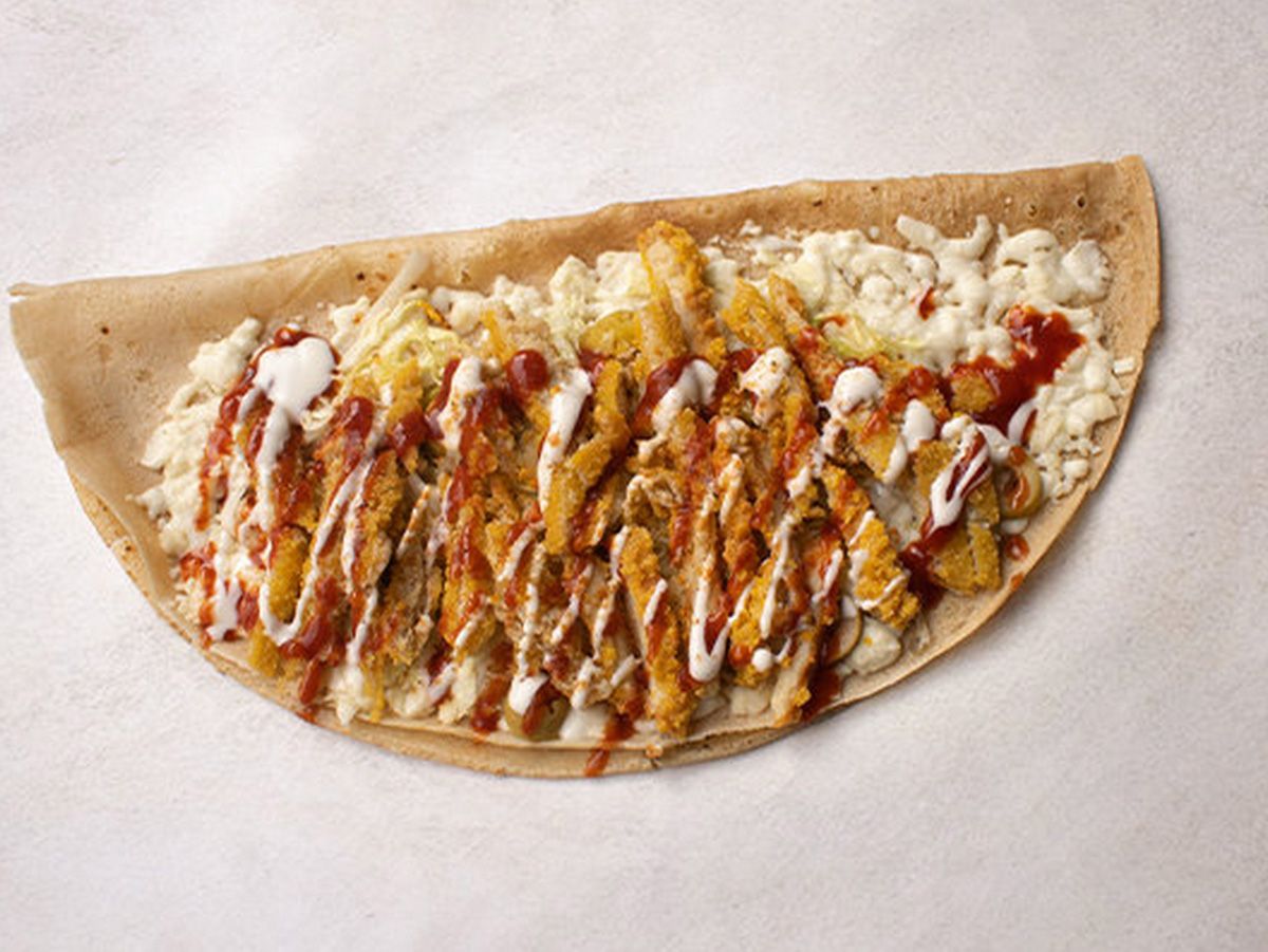 Mix chicken crepe