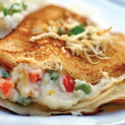 Mix Crispy And Burger Crepe