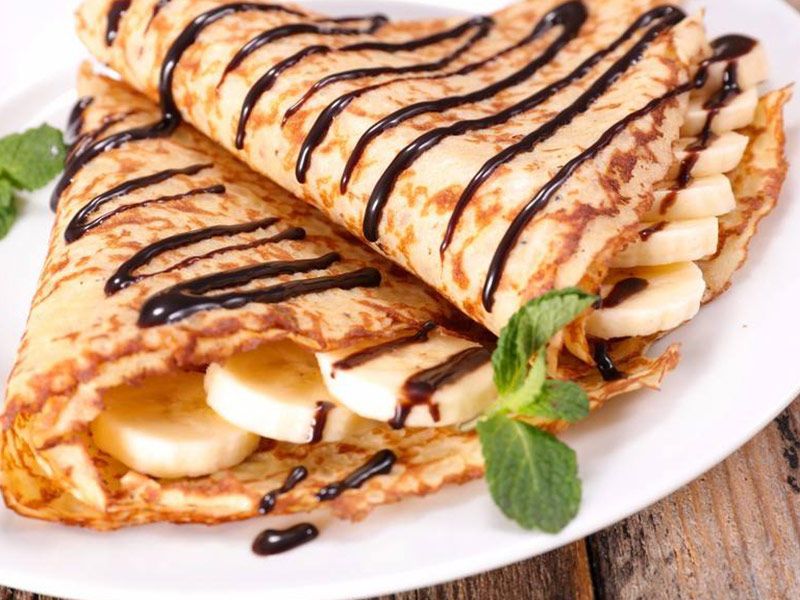Banana With Nutella Chocolate Crepe