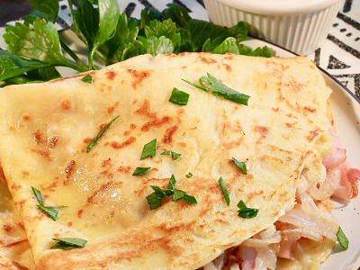 Mix cheese crepe