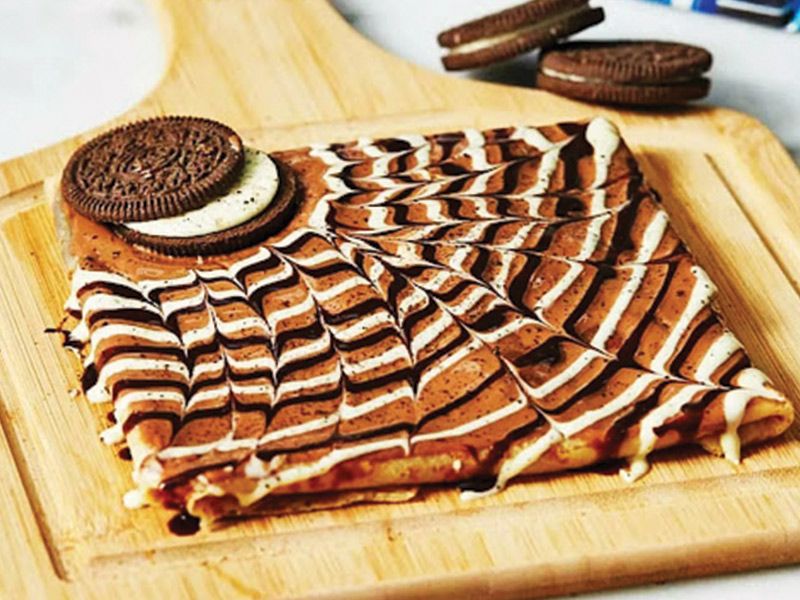 Nutella Chocolate and Oreo Crepe