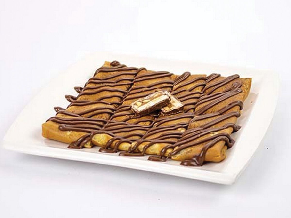 Nutella Snickers crepe