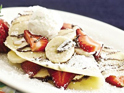 Nutella Chocolate With Fruits Crepe