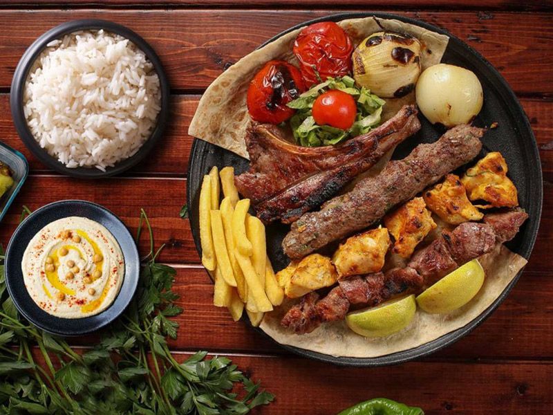 Kofta With Shish And Grilled Breasts And Sambousek