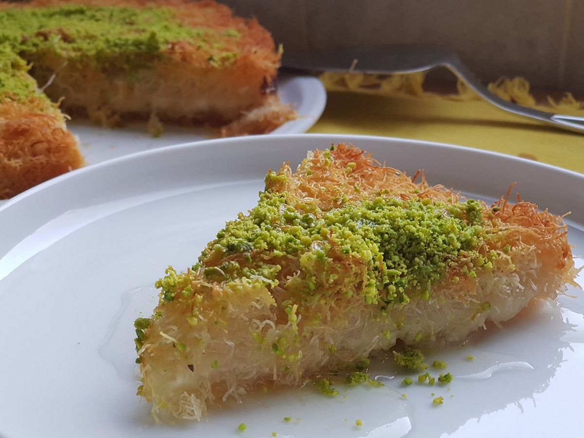 Kunafa with Qeshta and Aleppo pistachios in the oven