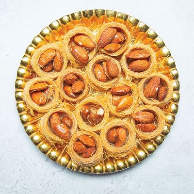 Konafa with Almond Crown