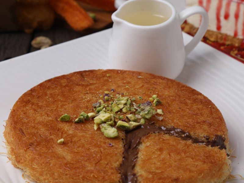 Small Kunafa With Nutella Plate
