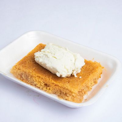 Kunafa With Qeshta Half Kilo