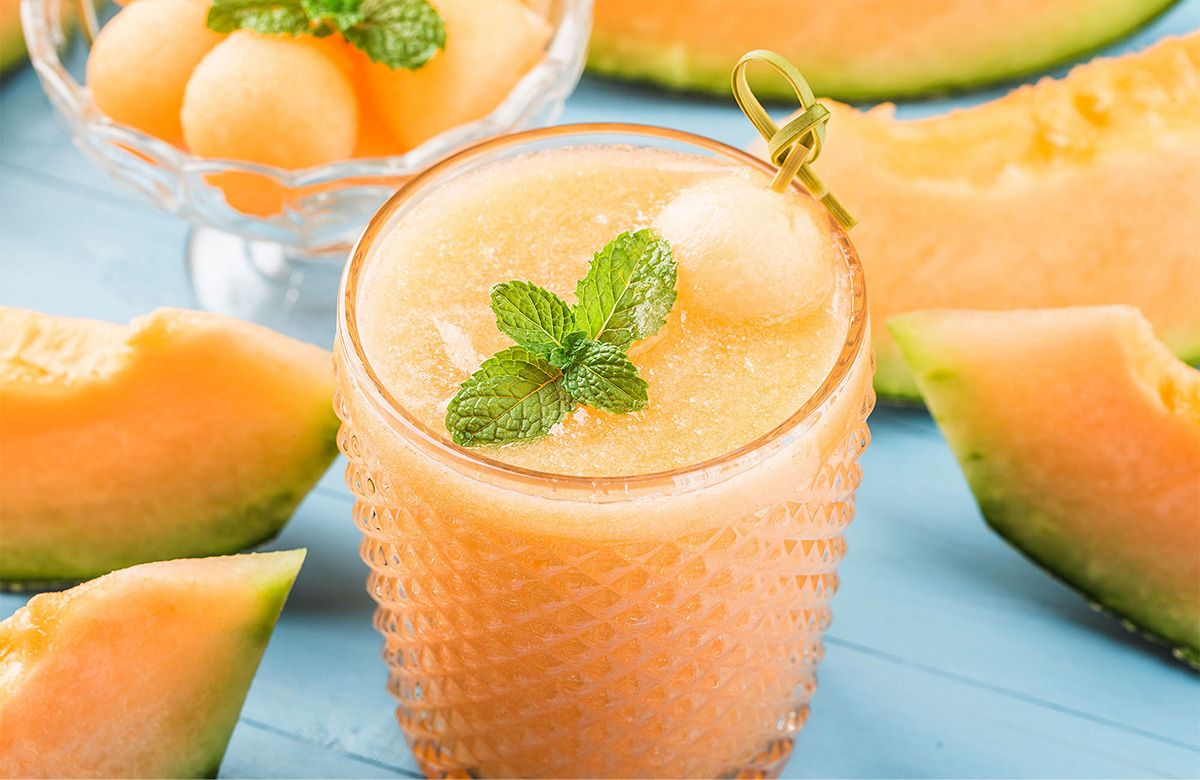 Cantaloupe with milk