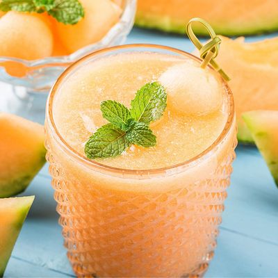 Cantaloupe with milk