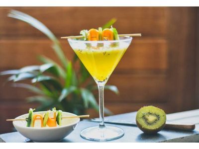 Kiwi Mango Cocktail