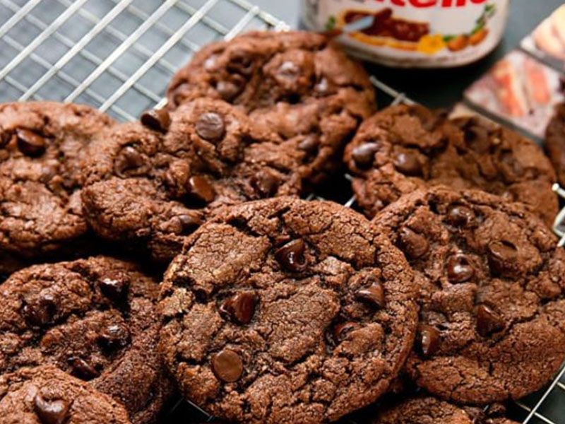 Chocolate Cookies Filled With White Chocolate - Large